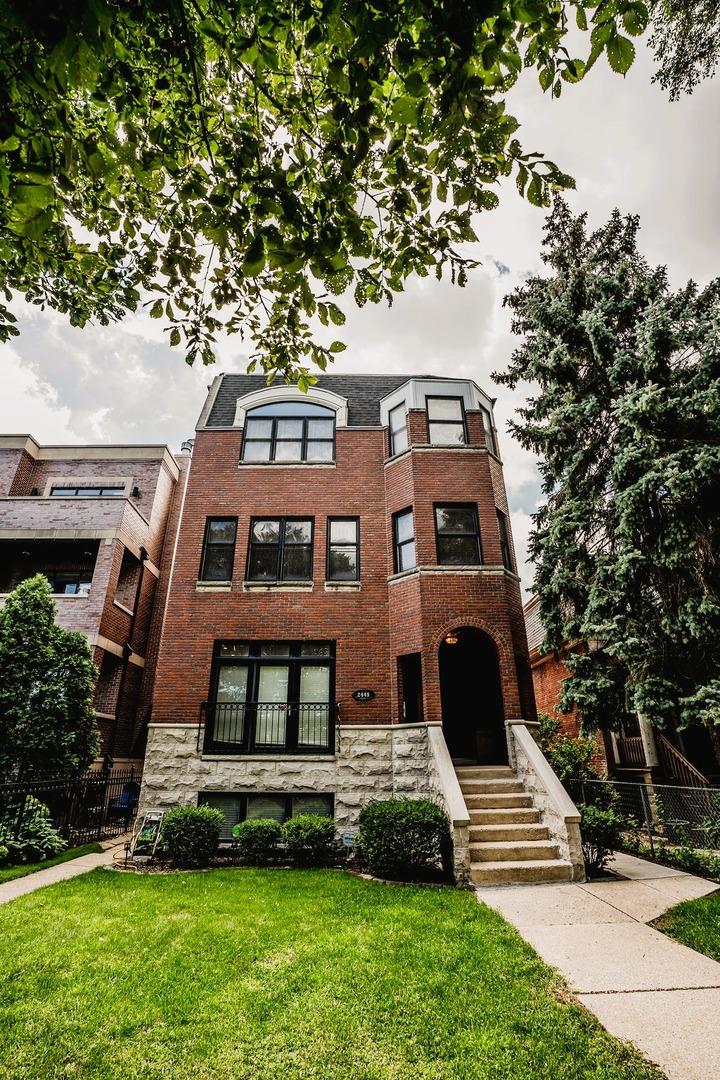 2449 W Logan Blvd. #1F, Chicago, IL 60647