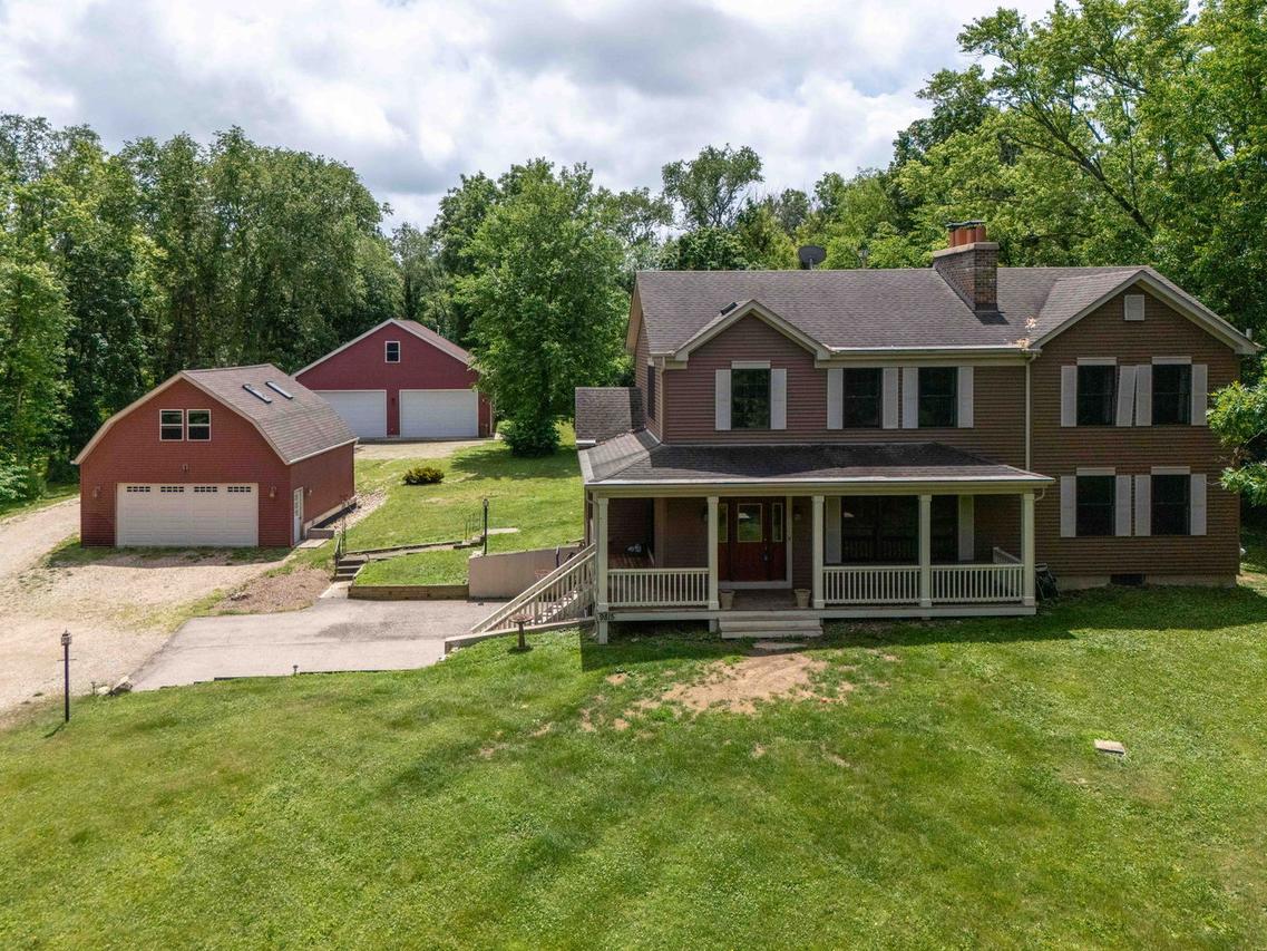 9815 Wondermere Rd., Woodstock, IL 60098