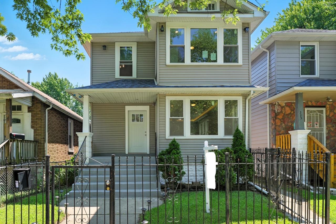 223 W 118th St., Chicago, IL 60628
