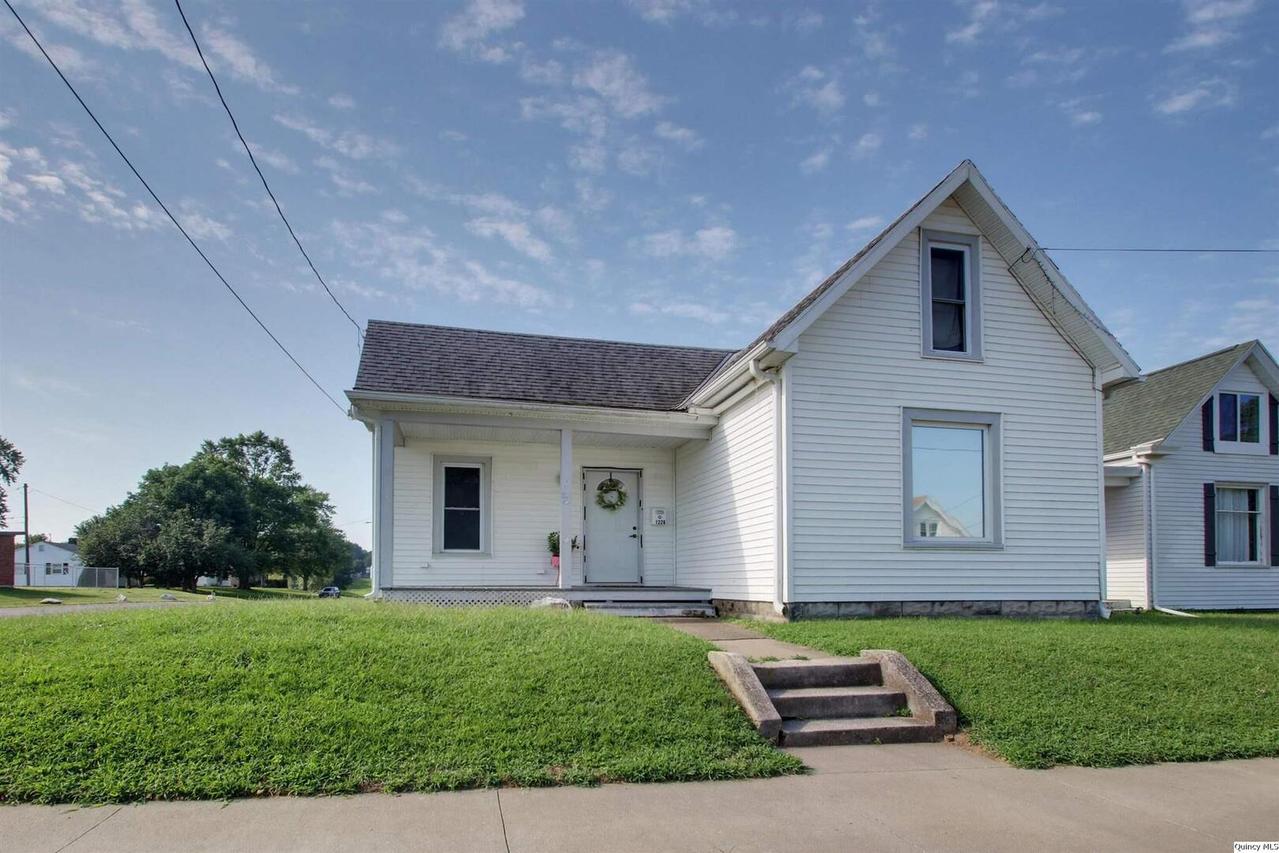 1226 Spruce St., Quincy, IL 62301