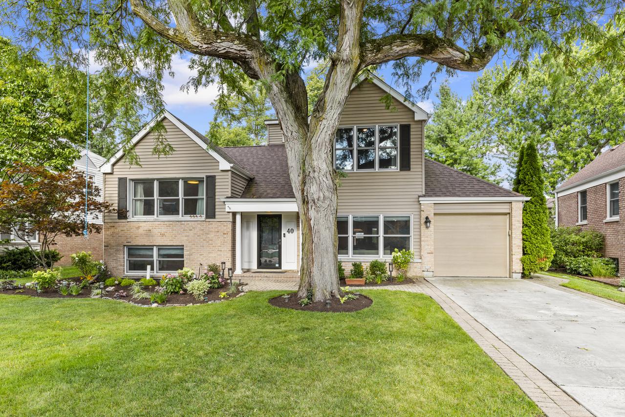 40 Williamsburg Rd., Evanston, IL 60203