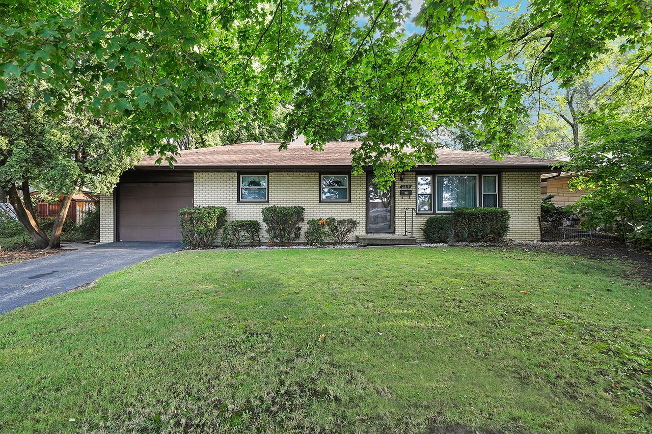 2219 Mcdonough St., Joliet, IL 60436