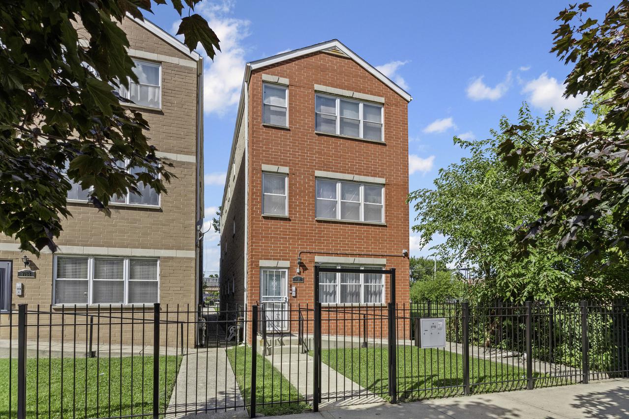 3020 W Washington Blvd., Chicago, IL 60612