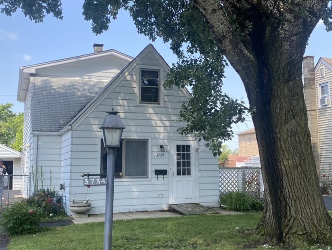 3734 Emerson St., Schiller Park, IL 60176
