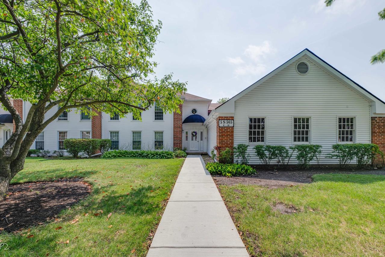 5S565 Paxton Dr. #H, Naperville, IL 60563