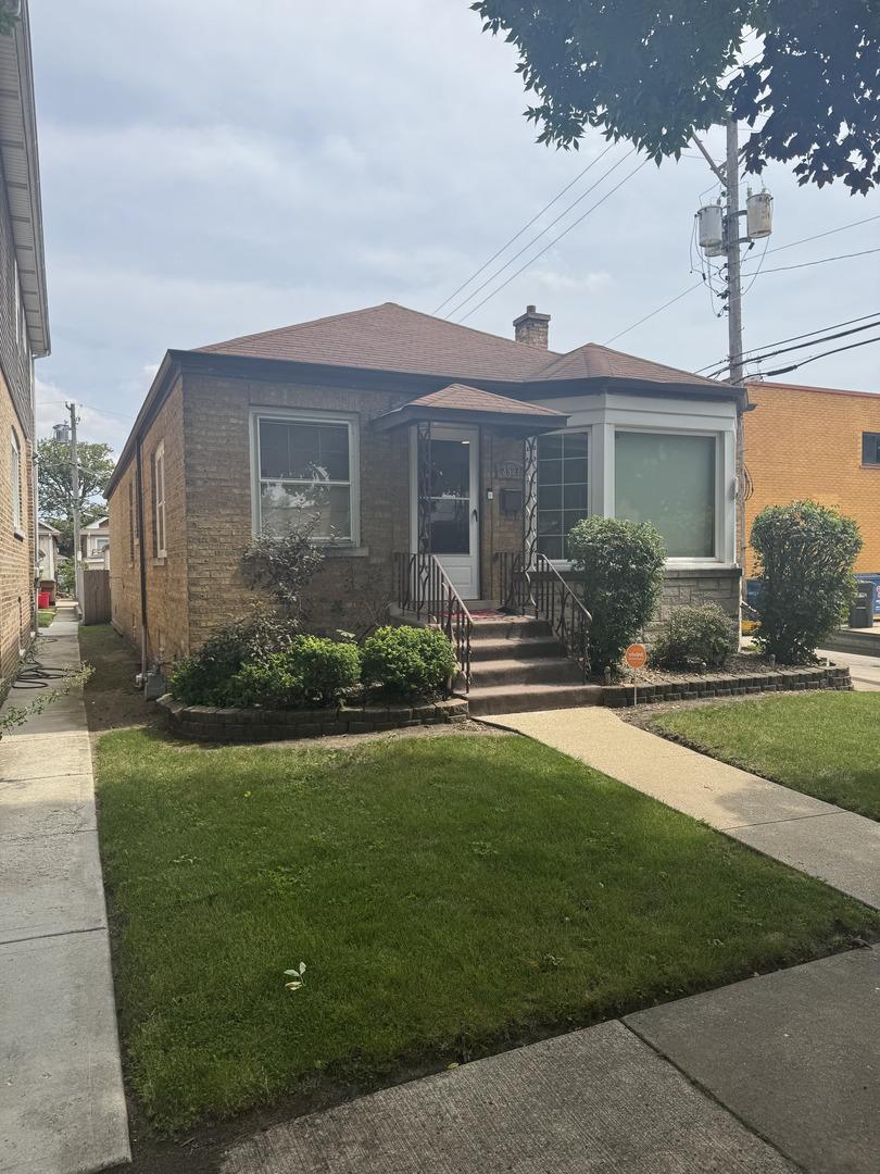 2527 Keystone Ave., North Riverside, IL 60546