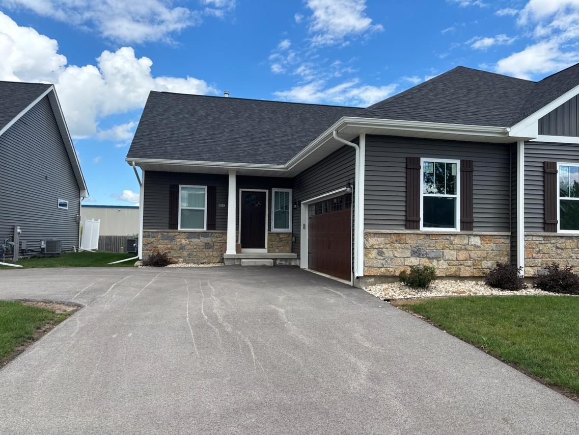 539 Anjali Ct. #-, Sycamore, IL 60178