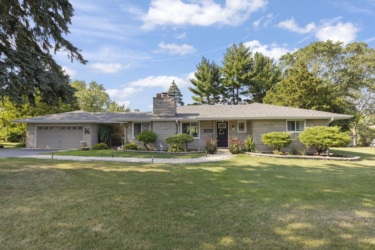 213 Redbud Dr., Joliet, IL 60433