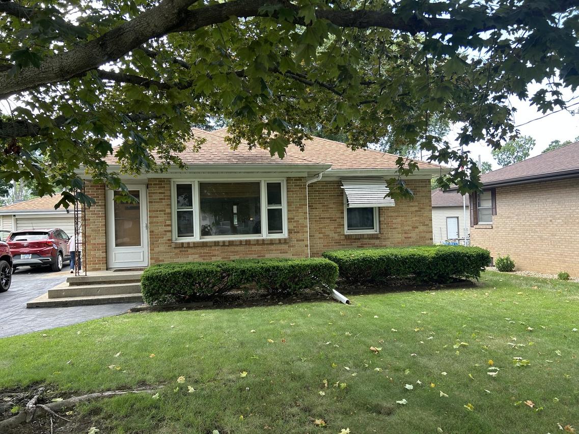 705 2nd Ave., Ottawa, IL 61350
