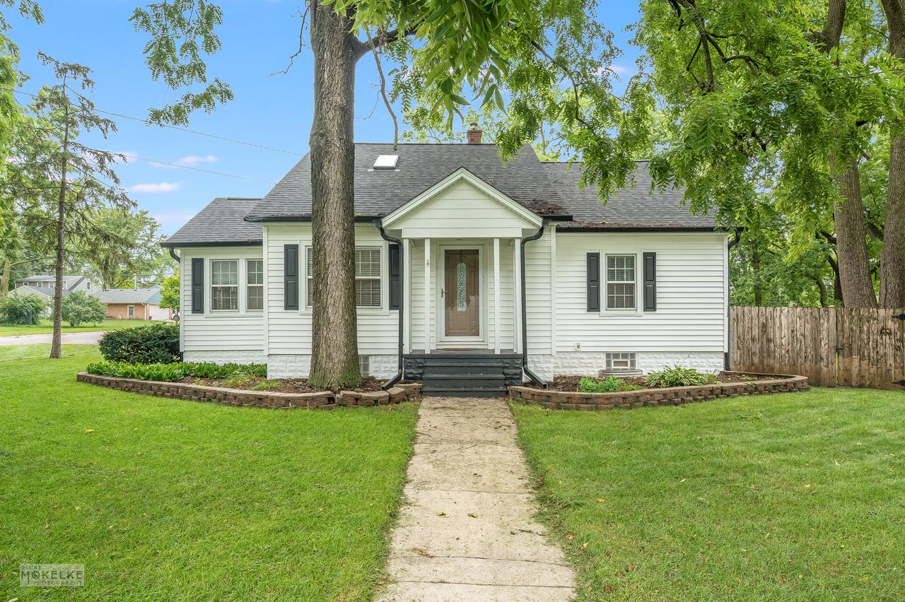 777 Prairie St., Aurora, IL 60506