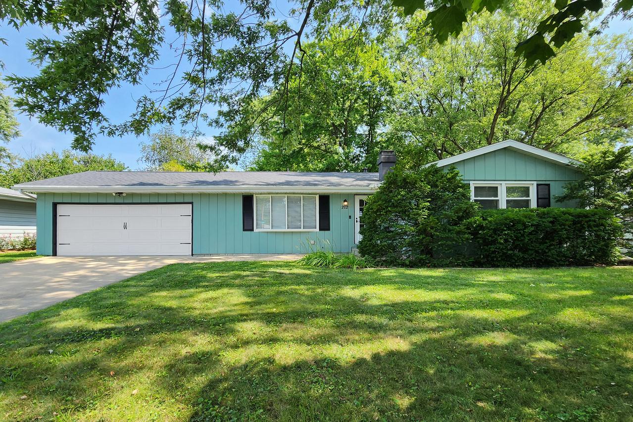 202 S Sesame St., Bloomington, IL 61704