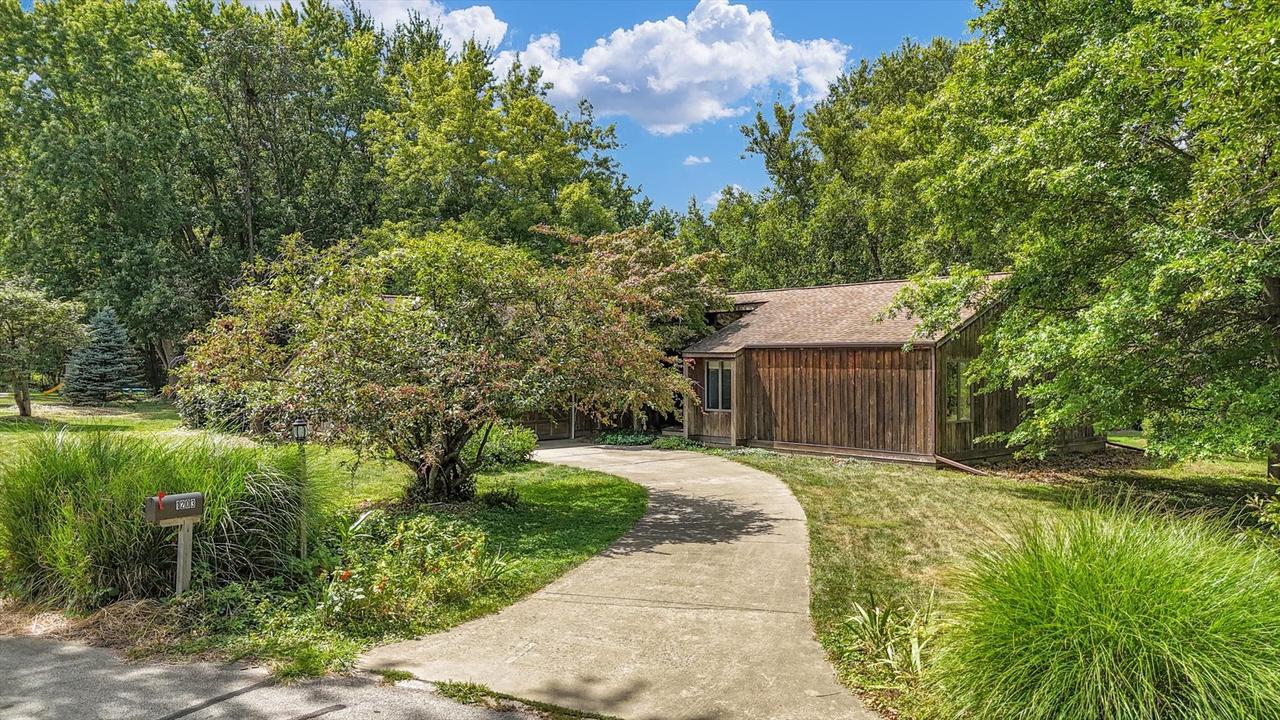 1203 Marianne Ct., Mahomet, IL 61853