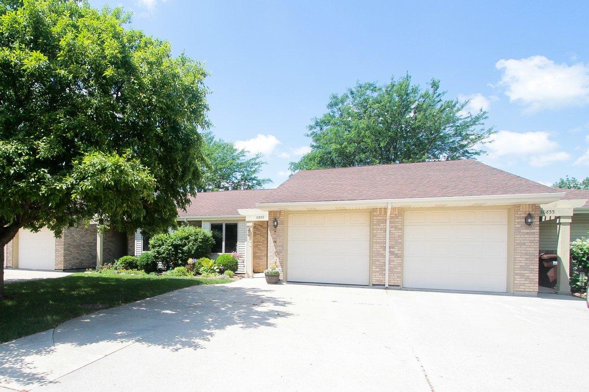 10859 Timer Dr. #2, Huntley, IL 60142