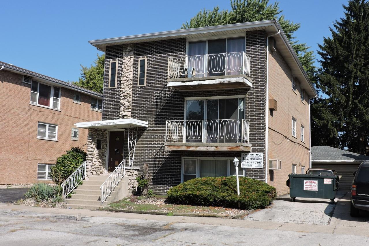 1926 State St., Calumet City, IL 60409