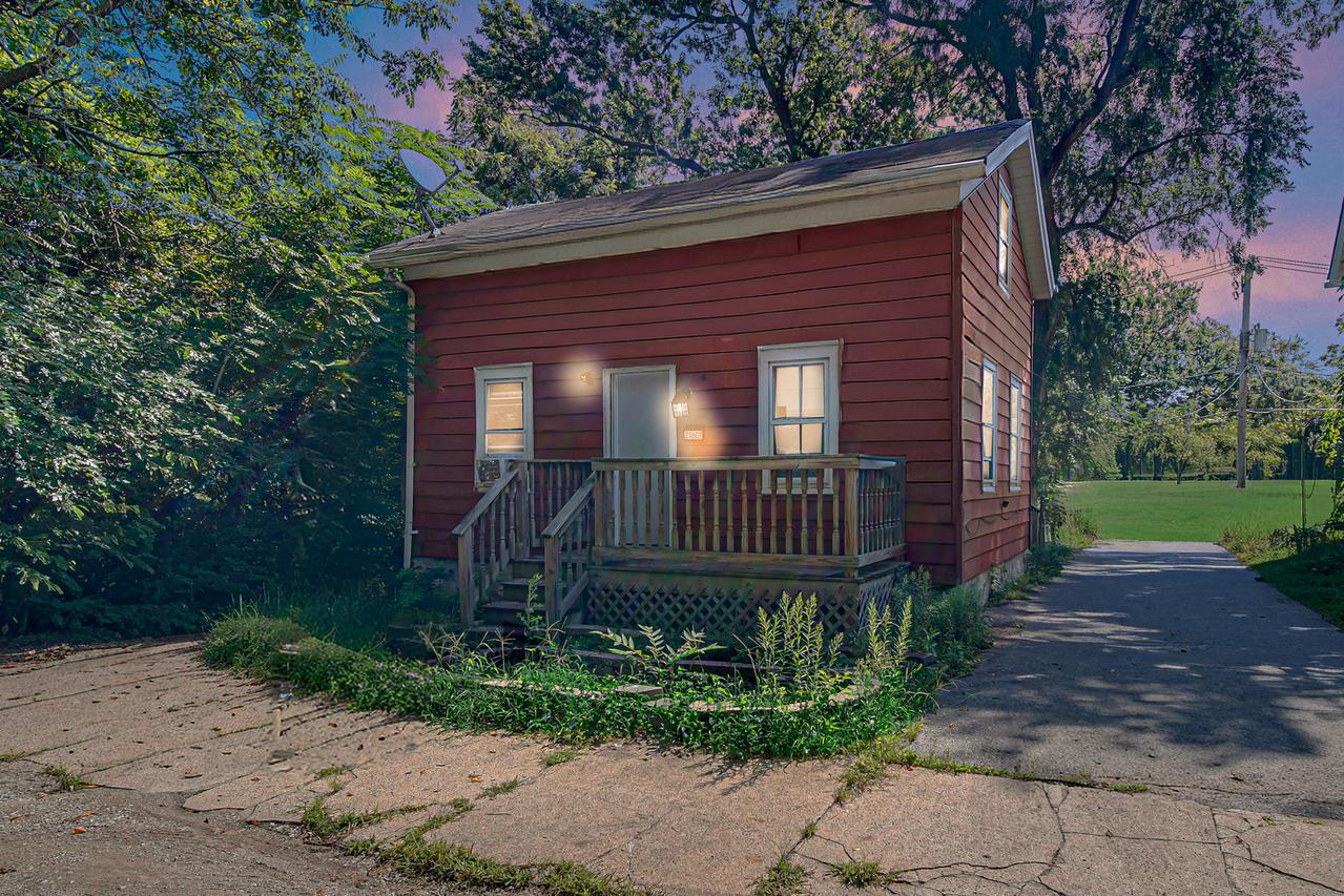 21607 Main St., Matteson, IL 60443