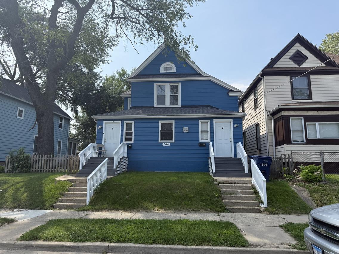 706 Martin Luther King Dr., Waukegan, IL 60085