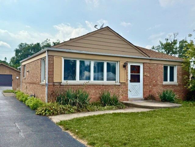 2462 S Scott St., Des Plaines, IL 60018