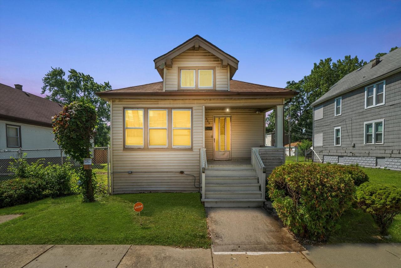 323 W 108th St., Chicago, IL 60628