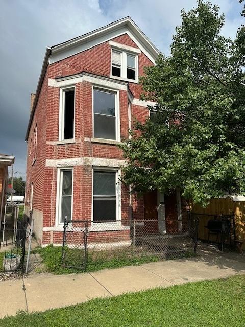 10008 S Indiana Ave., Chicago, IL 60628