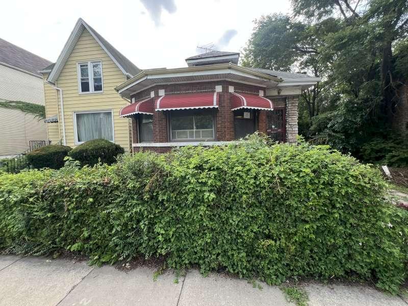 7022 S Kimbark Ave., Chicago, IL 60637