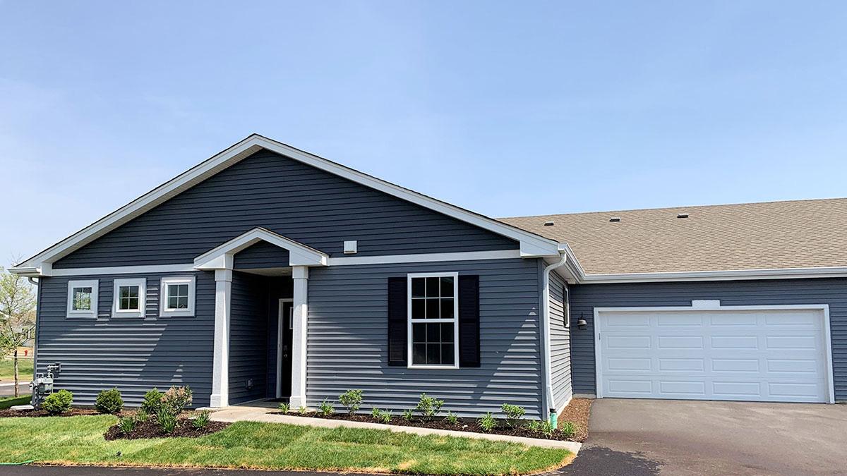 6483 Juniper Dr., Wonder Lake, IL 60097