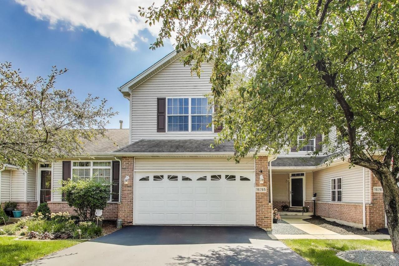 16765 S Sunset Ridge Ct., Lockport, IL 60441
