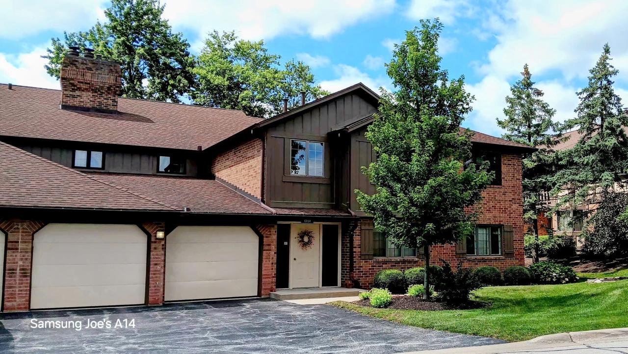 13154 N Country Club Ct. #2B, Palos Heights, IL 60463