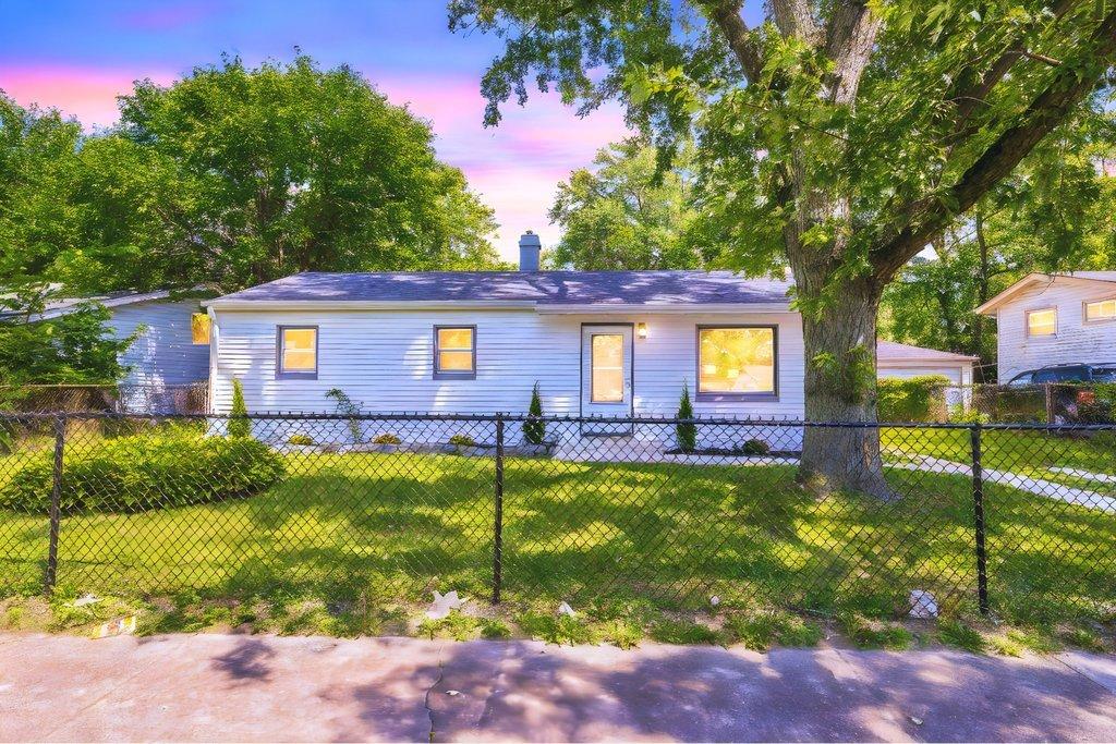 15417 Cherry Ln., Markham, IL 60428