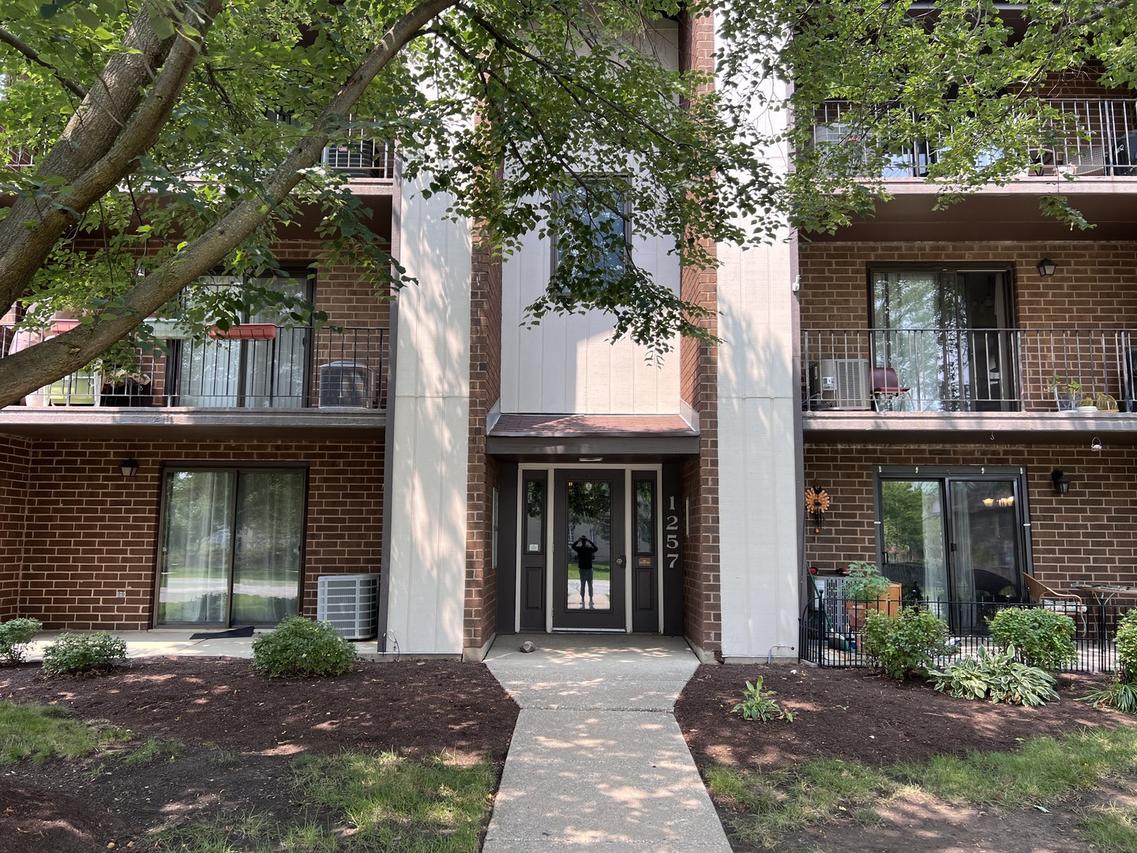 1257 Chalet Rd. #100, Naperville, IL 60563