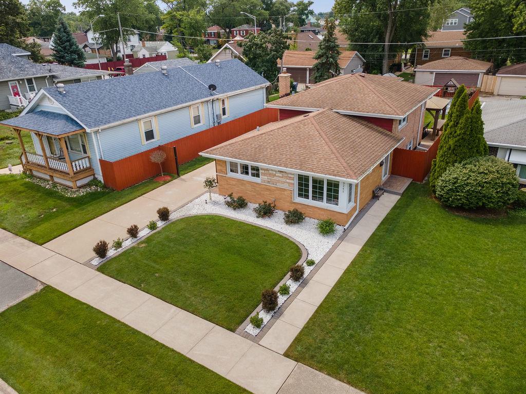 9248 S 54th Ct., Oak Lawn, IL 60453