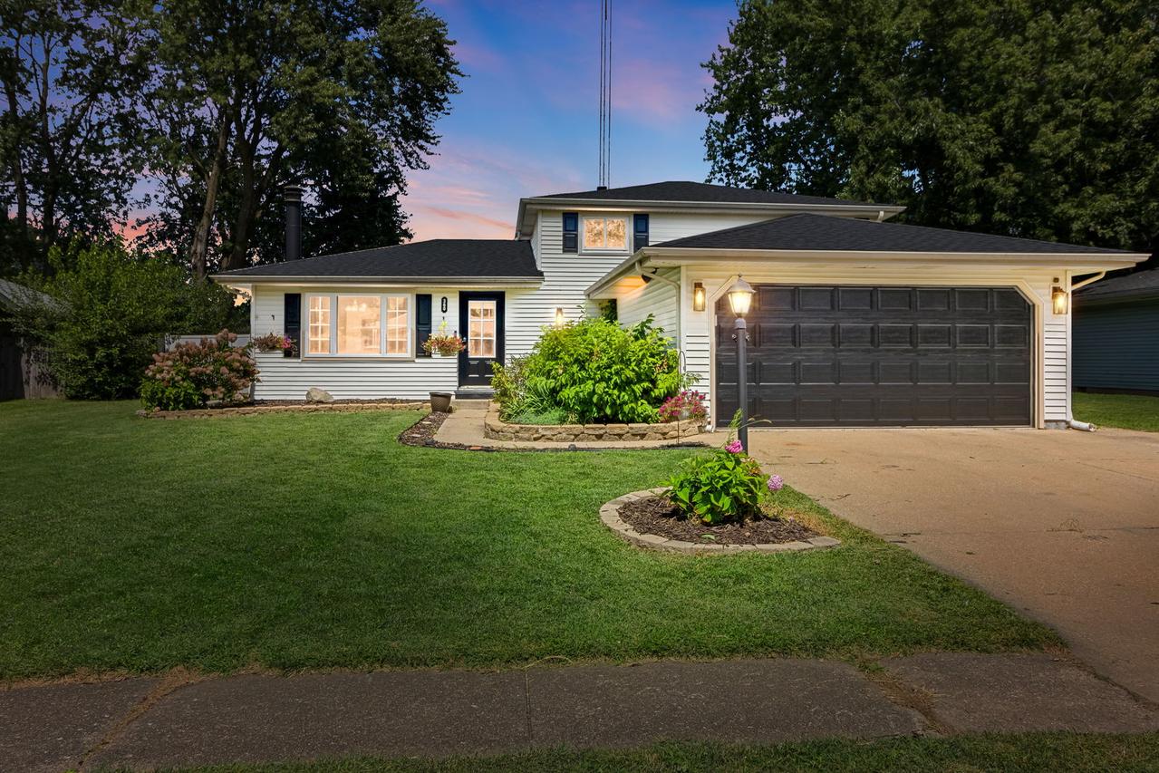 360 Karen Dr., Bourbonnais, IL 60914