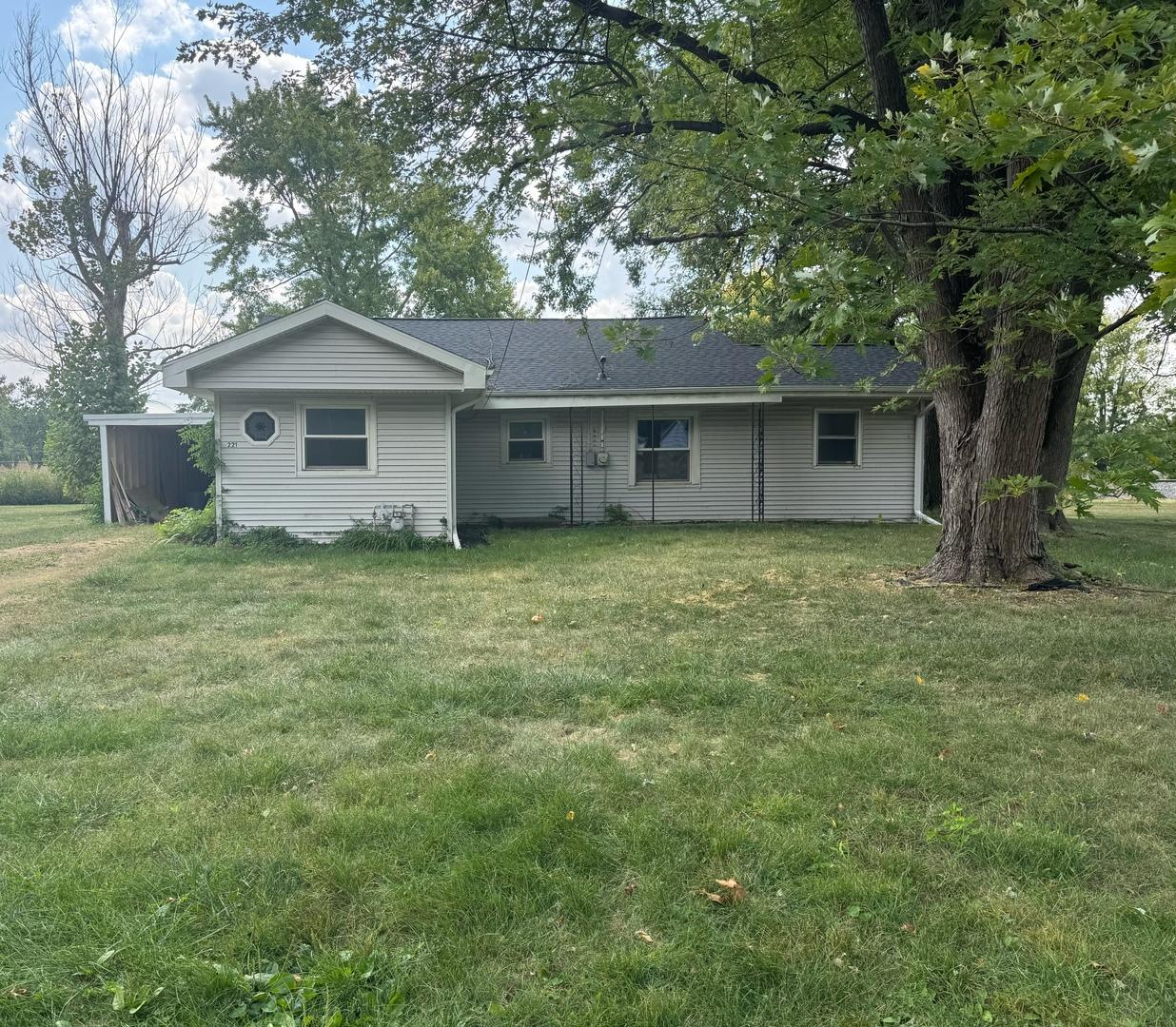 221 W Central St., Atwood, IL 61913