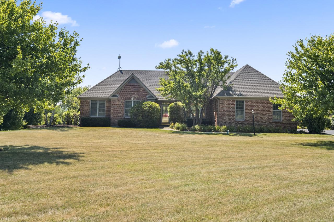 15785 N Gorham Ln., Wadsworth, IL 60083