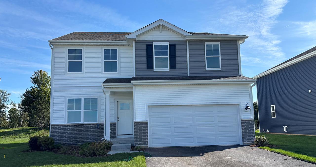 6902 Willow Dr., Wonder Lake, IL 60097