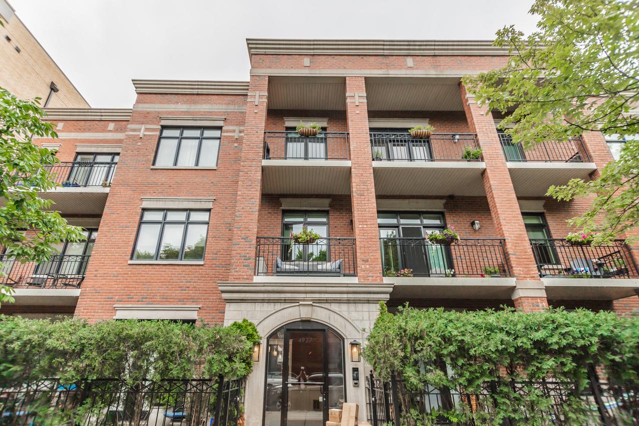 4927 N Damen Ave. #2C, Chicago, IL 60625