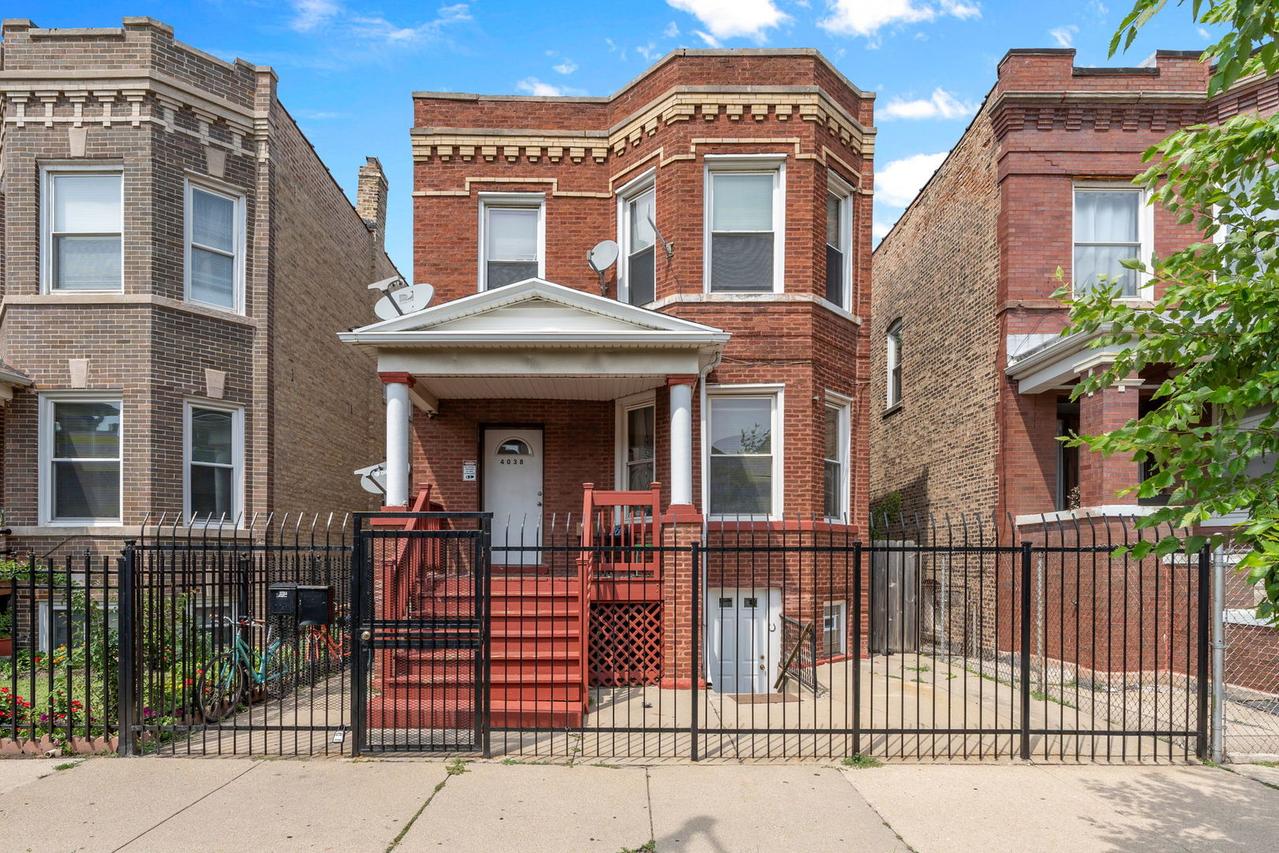 4038 W Potomac Ave., Chicago, IL 60651
