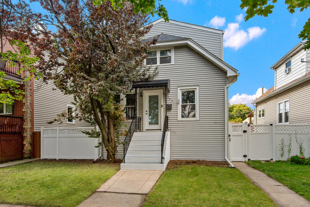 4442 N Melvina Ave., Chicago, IL 60630
