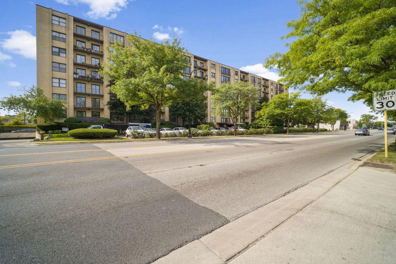 4601 W Touhy Ave. #714, Lincolnwood, IL 60712