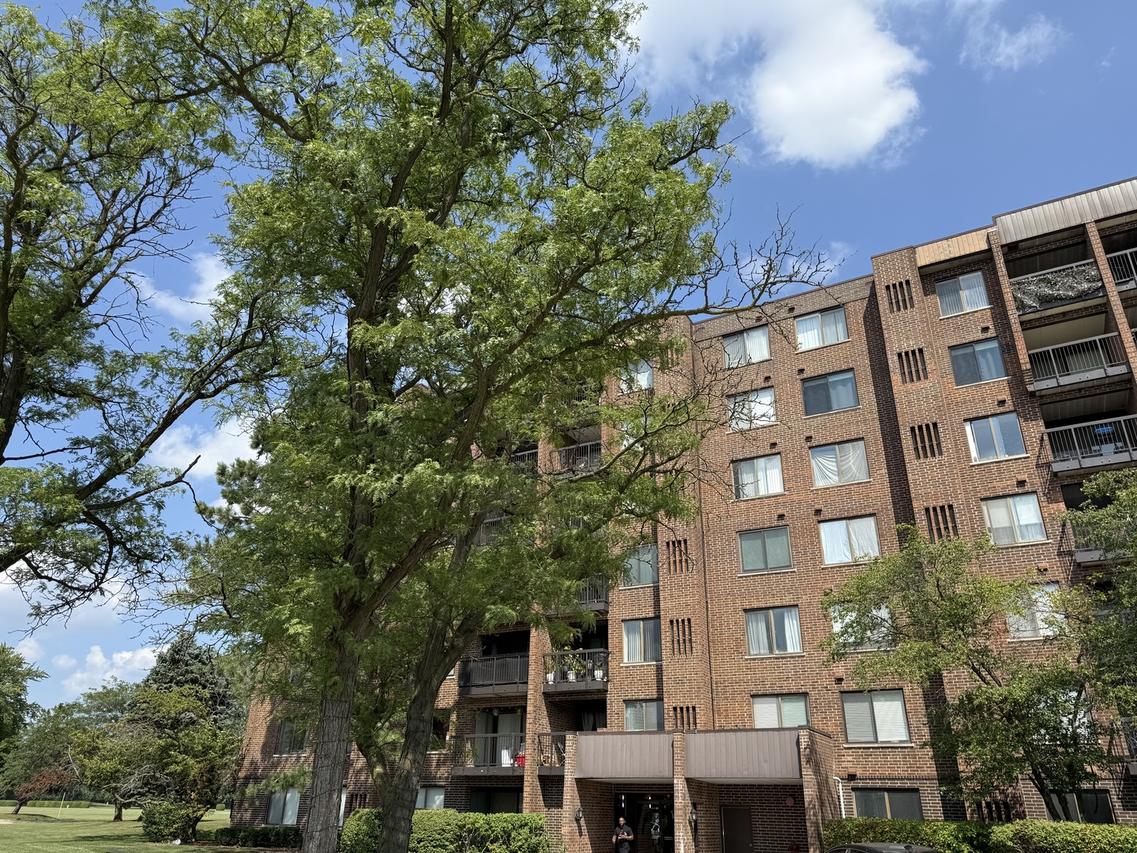 400 Park Ave. #118, Calumet City, IL 60409