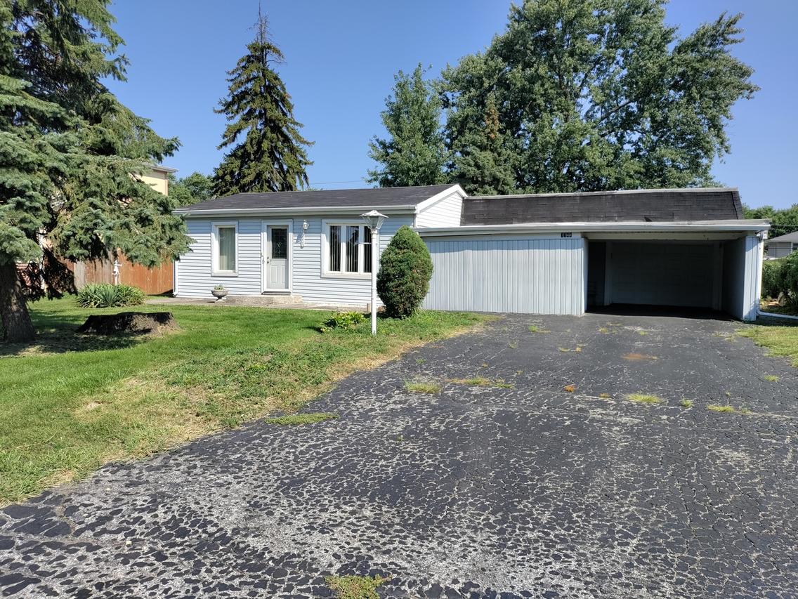 7744 W 81 St., Bridgeview, IL 60455