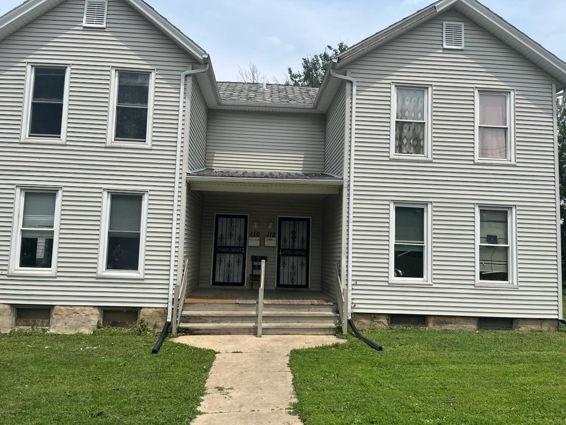 110-112 E Frank St., Freeport, IL 61032