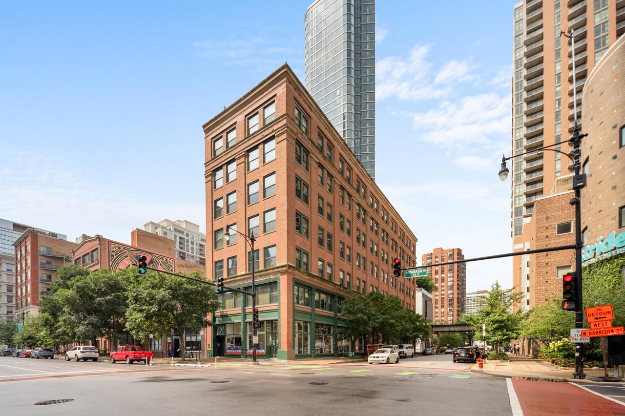 900 S Wabash Ave. #404, Chicago, IL 60605