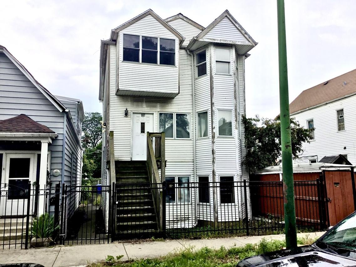 2527 W 46th St., Chicago, IL 60632
