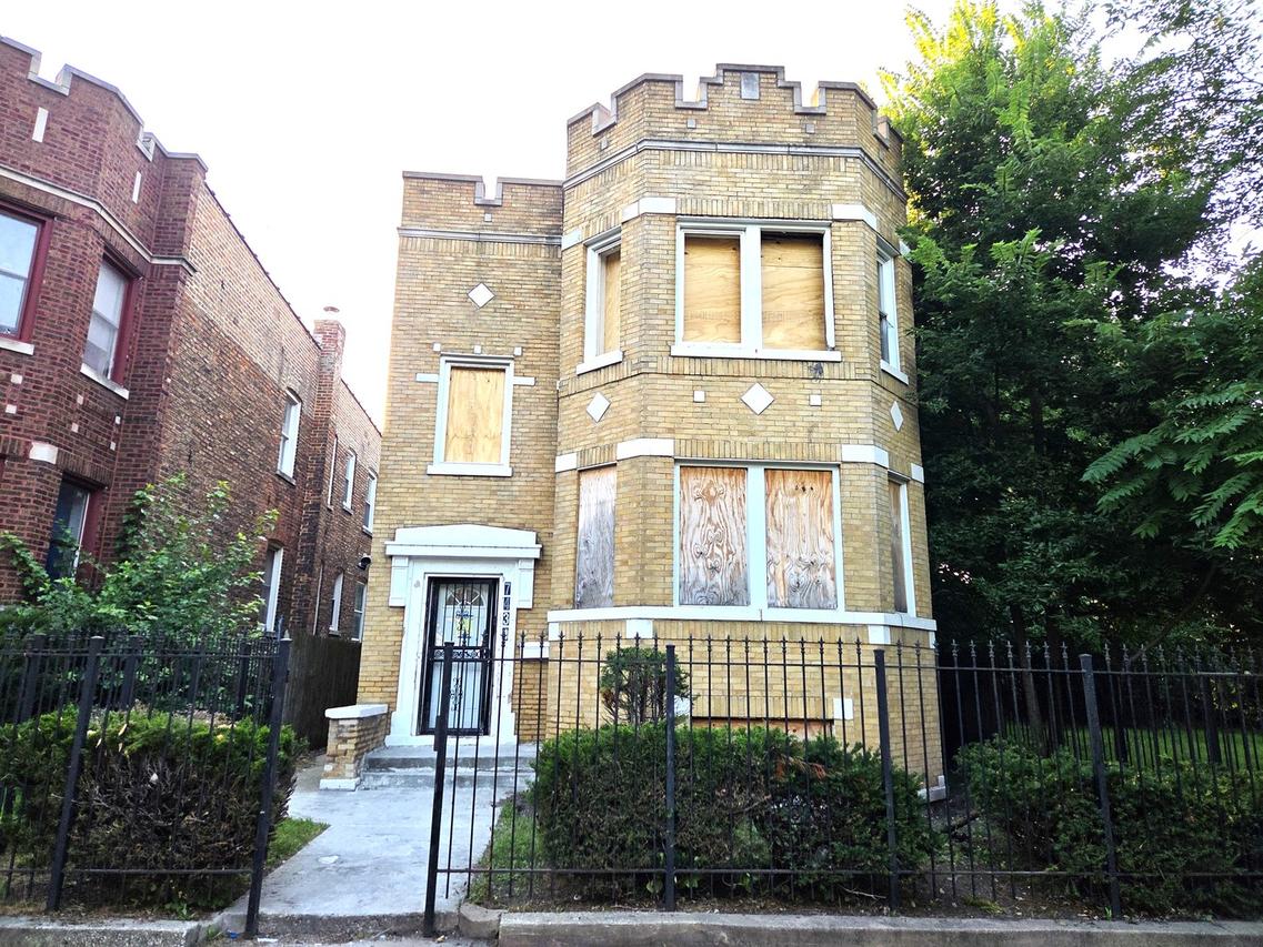 7431 S Dante Ave., Chicago, IL 60619
