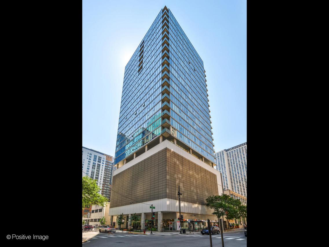 550 N St Clair St. #2402, Chicago, IL 60611