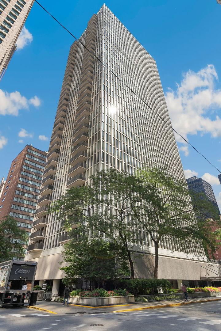 200 E Delaware Pl. #13F, Chicago, IL 60611