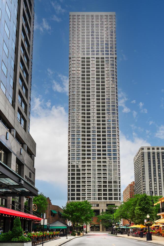 1030 N State St. #38GH, Chicago, IL 60610