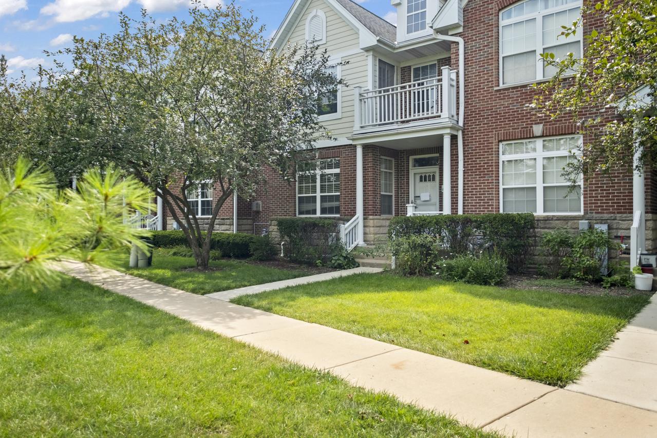 1882 Keystone Pl., Schaumburg, IL 60193