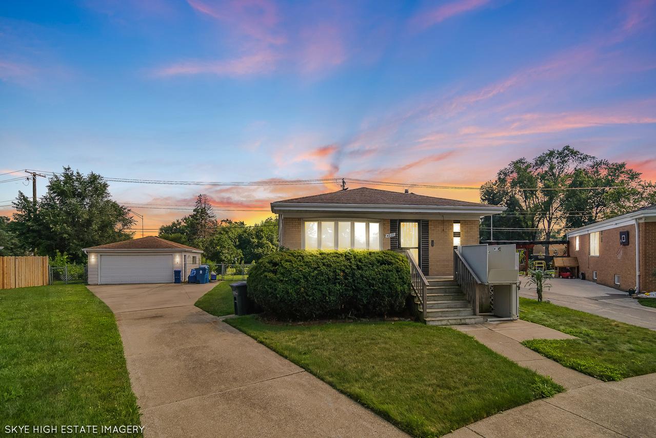 4207 W Jobev Ln., Alsip, IL 60803