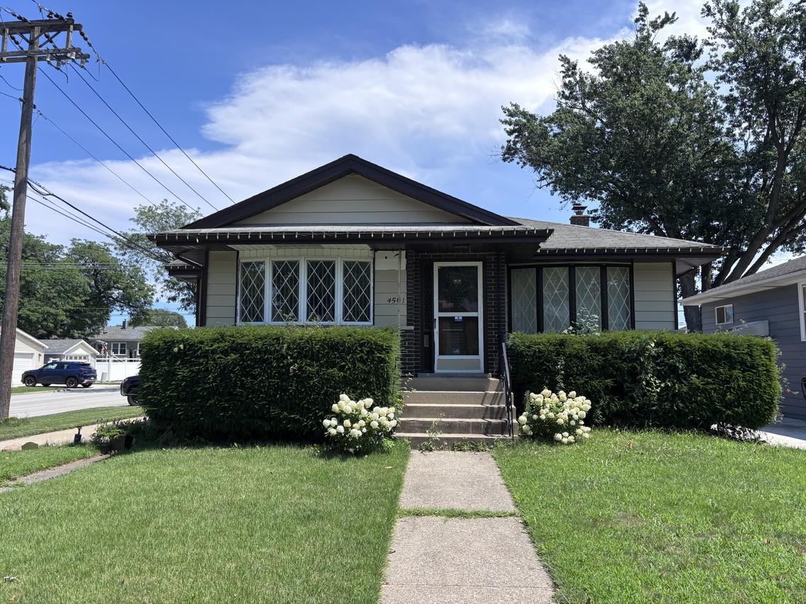 4501 Wisconsin Ave., Forest View, IL 60402